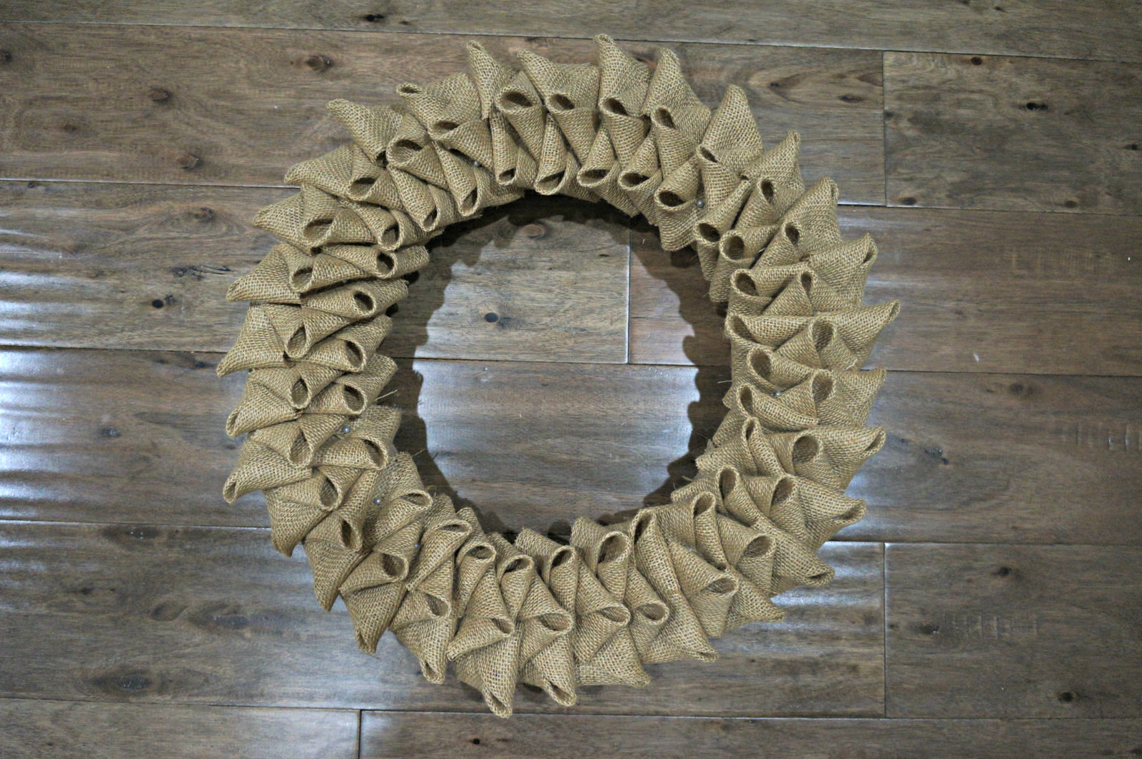 A Crafty Soiree – How to Make a Burlap Petal Wreath – SAROM INspired